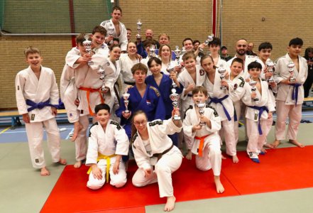 Klik voor een grotere weergave, Judokas.jpg