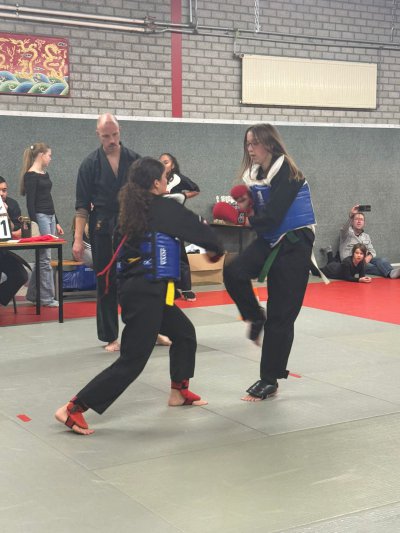 Klik voor een grotere weergave, JLTW2185.jpg